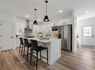 420 Cherry Ave, Iowacity, IA 52240