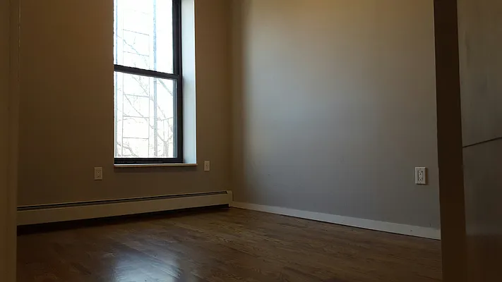 Rented by DYNAMIC REALTY OF NEW YORK CORP | media 31