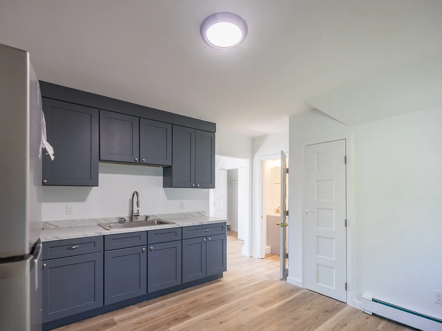 1 bed, 700 sqft, $1,250 — Photo 1