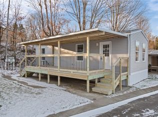 62 Nancy St NW, Barberton, OH 44203