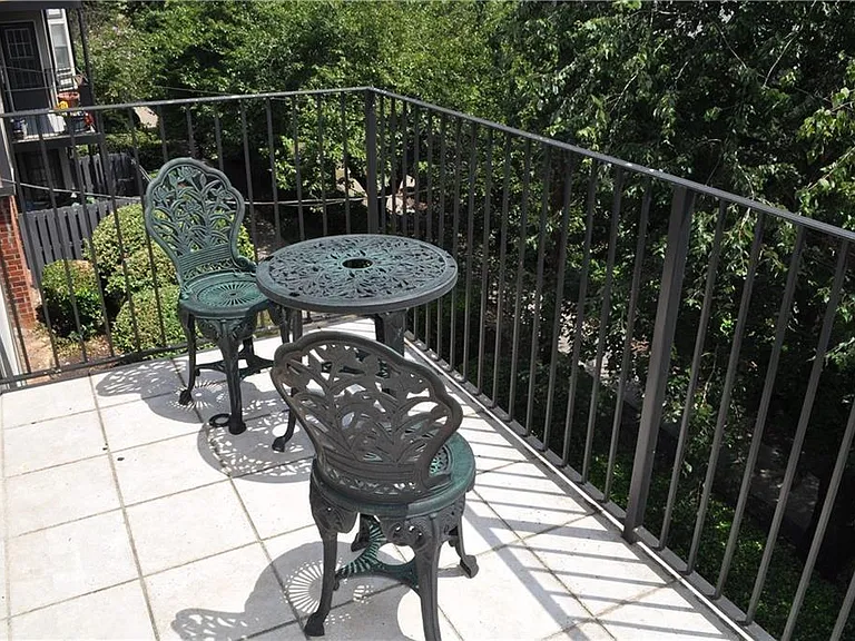 6851 Roswell Rd #D10 — Photo 25
