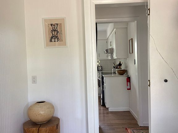 Mudroom/Foyer with closet