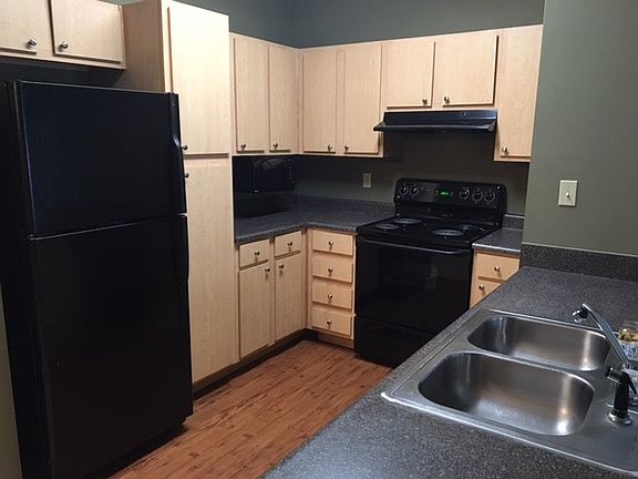 4th image of 724 Bristol Village Dr APT 106