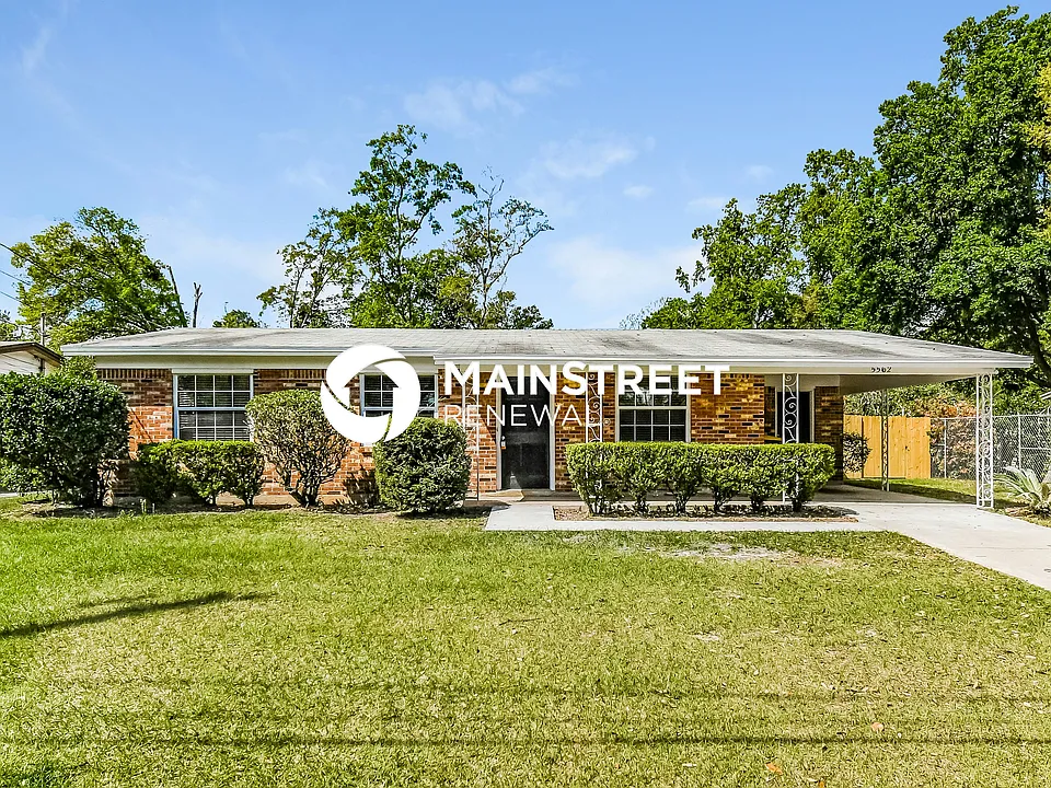 5562 Enchanted Dr