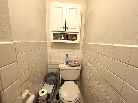 4th image of 30-10 83rd St #2