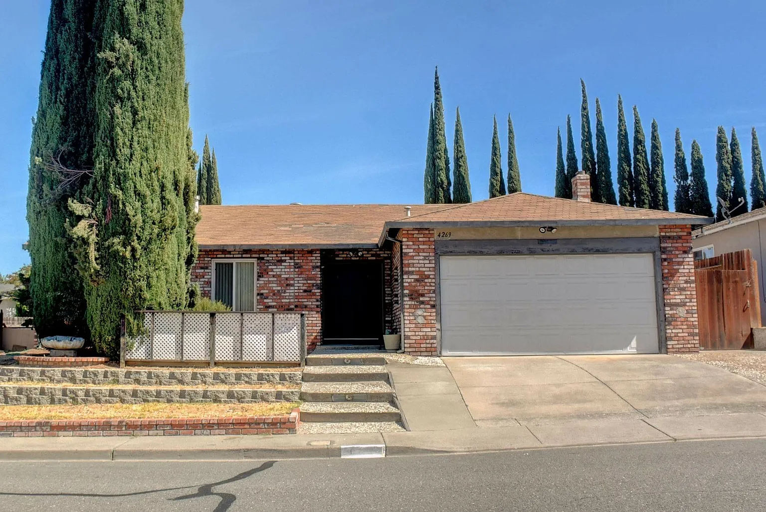 4269 Palo Verde Dr photo 1