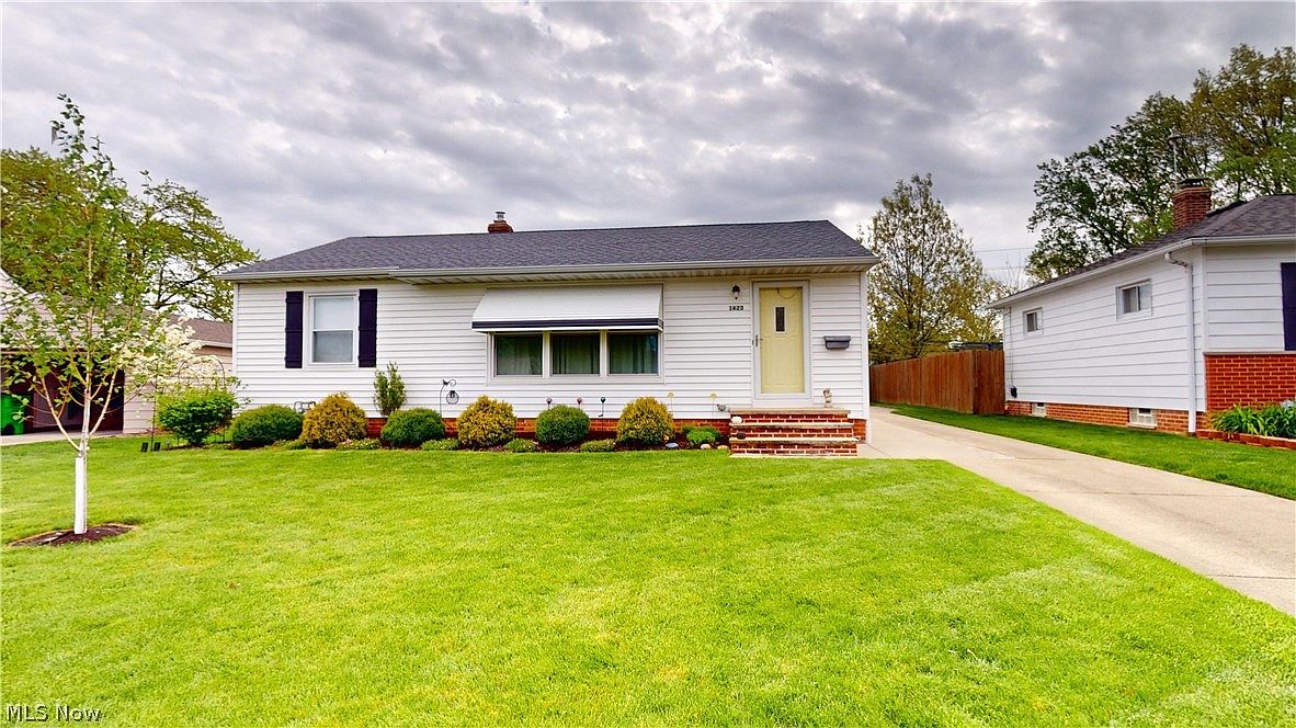 1623 Dennis Dr, Wickliffe, OH 44092 | Zillow