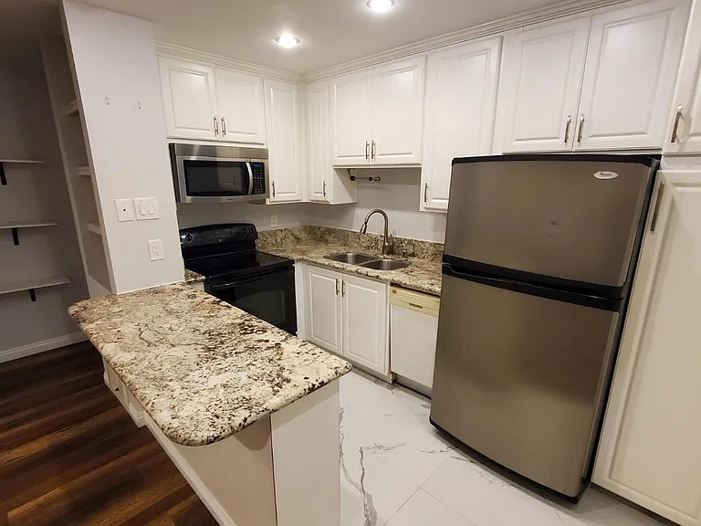 6390 Rancho Mission Rd #213 — Photo 4