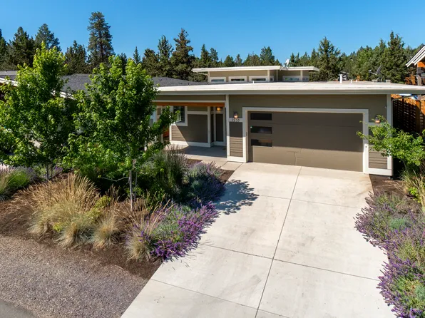 2233 NW Deschutes Pl, Bend, OR 97703