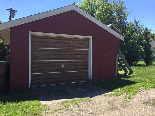 2nd image of 209 Scott Ave
