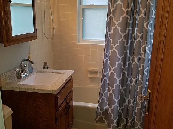 Main floor bathroom