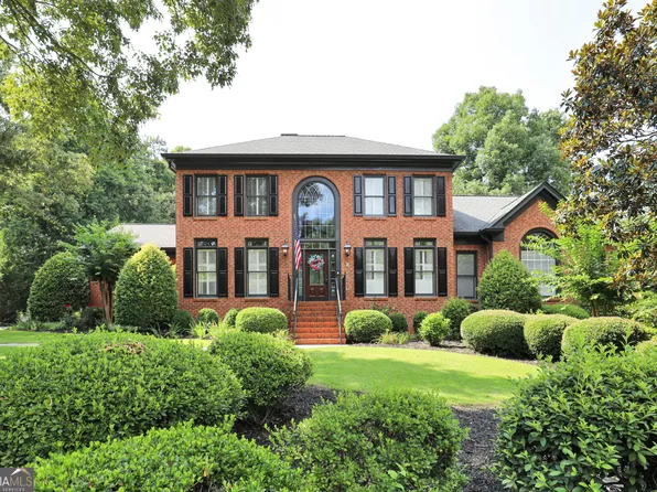 1700 Winding Creek Cir, Snellville, GA 30078