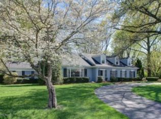 7701 Greenlawn Rd, Louisville, KY 40242