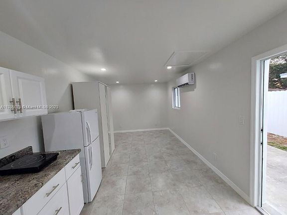 5th image of 3001 NW 171st St #0