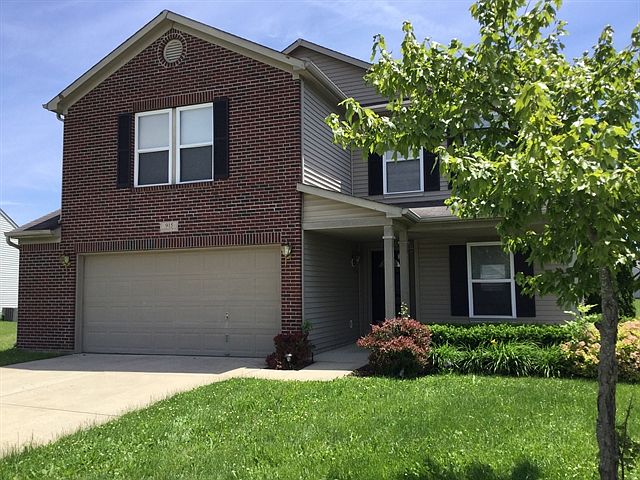 1st image of 915 Rosemary Cir