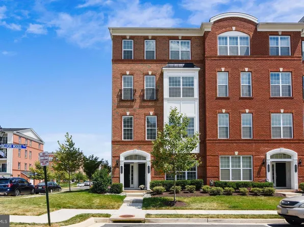 23465 Belvoir Woods Ter, Ashburn, VA 20148