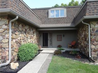633 Elm Dr, Plainfield, IN 46168