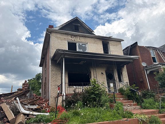 3rd image of 4439 Ashland Ave
