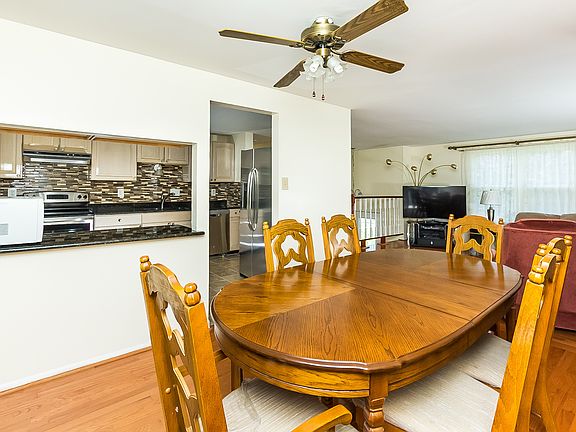 5th image of 16517 Raven Rock Dr