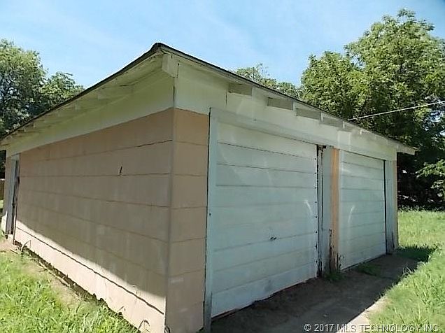 2nd image of 2602 Arline St
