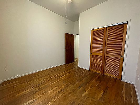 5th image of 255 Van Buren St APT 1A