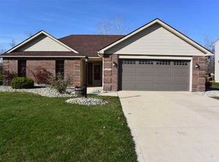 11003 Smokey Ridge Pl, Fort Wayne, IN 46818