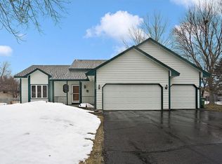 12125 Aztec St NW, Coon Rapids, MN 55433