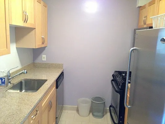 Sold by Manhattan Spaces | media 2