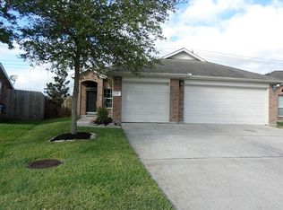 143 Silver Lake Ct, La Marque, TX 77568