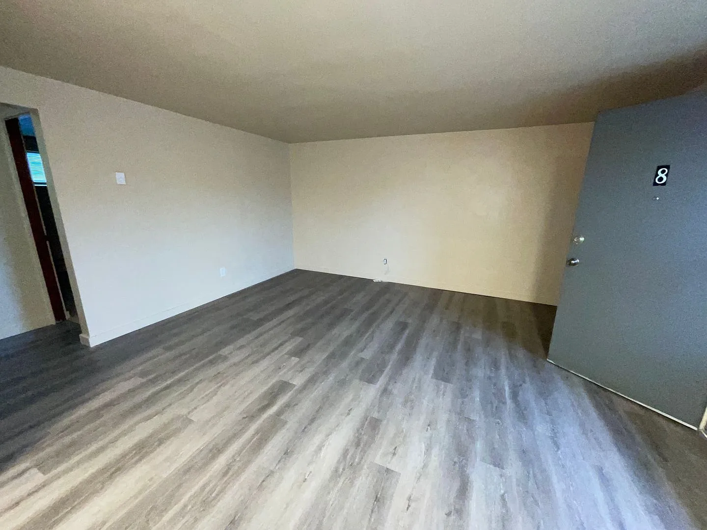 Madrona Apartments — Photo 1