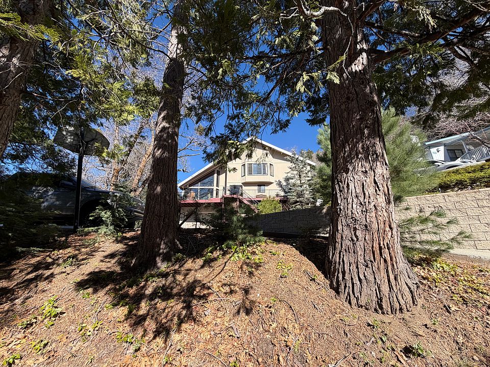 1st image of 1913 Willow Dr