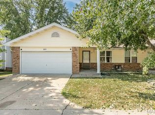 2421 Muegge Rd, Saint Charles, MO 63303