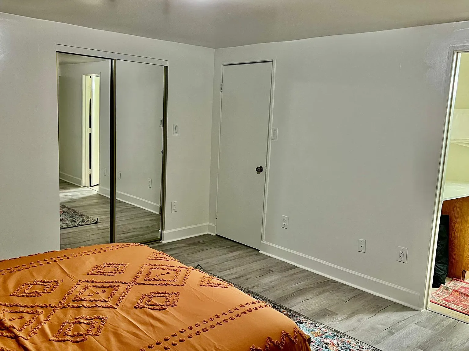 2 bed, 1068 sqft, $2,200 — Photo 4