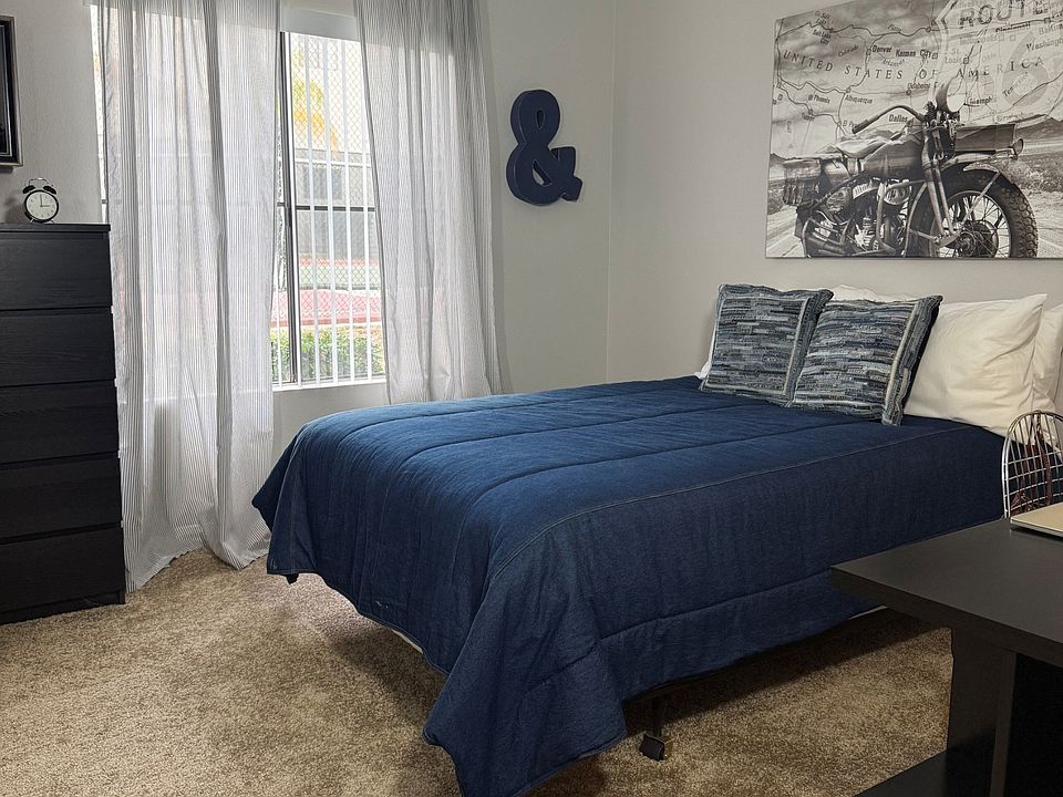 Model Bedroom
