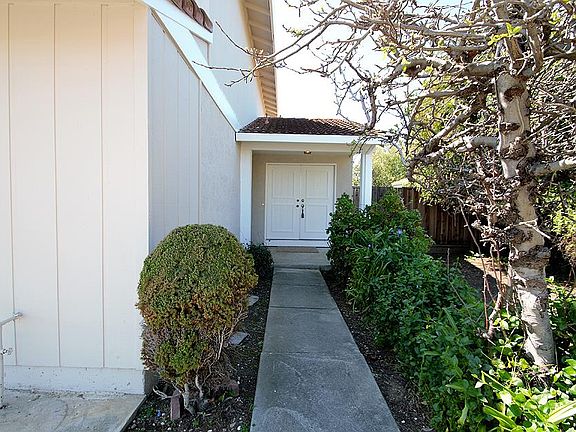 5th image of 30843 Periwinkle Dr
