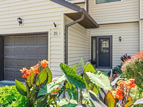 32 Oriole Ter #32, Hampton Twp., NJ 07860