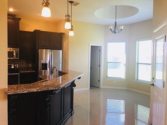 4th image of 2703 Piquin St