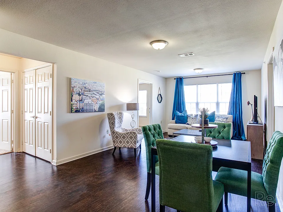 Glenrock Apartments