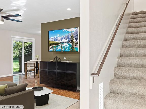 3rd image of 790 Hudis Drive