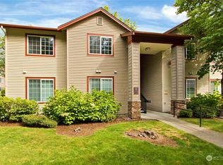 25025 SE Klahanie Blvd APT H201, Sammamish, WA