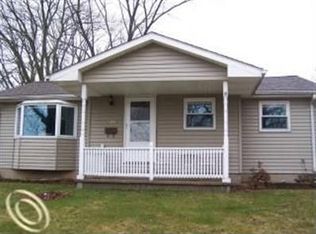 1206 S 12th St, Saint Clair, MI 48079