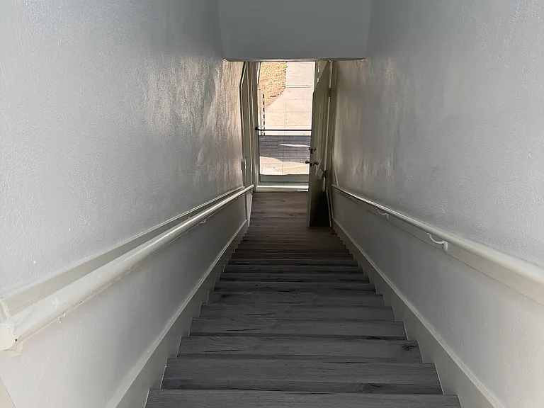 500 W Wilson Ave #502-1/2 — Photo 11