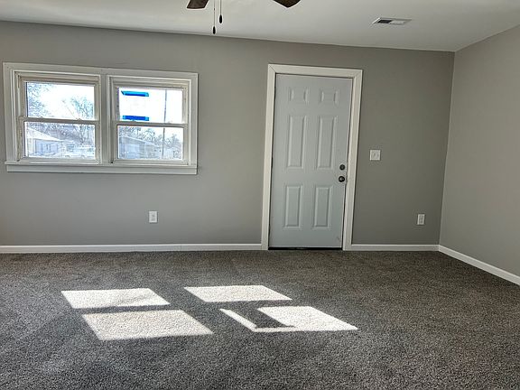 2nd image of 1609 N Washington St #6