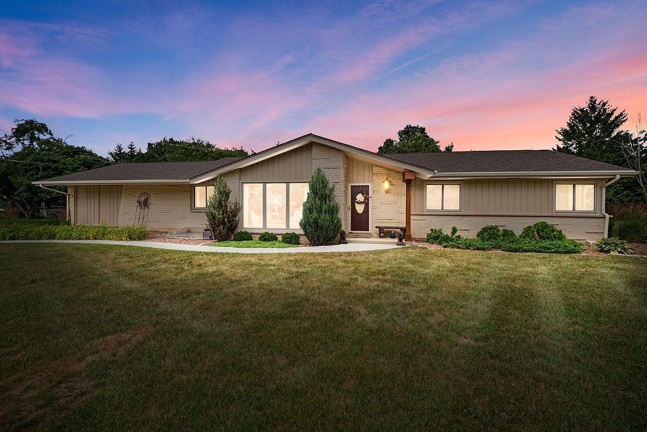 18100 Logan DRIVE, Brookfield, WI 53045 MLS 1842868 Zillow