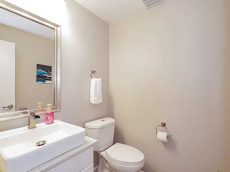 The Evalee Apartments — Photo 70