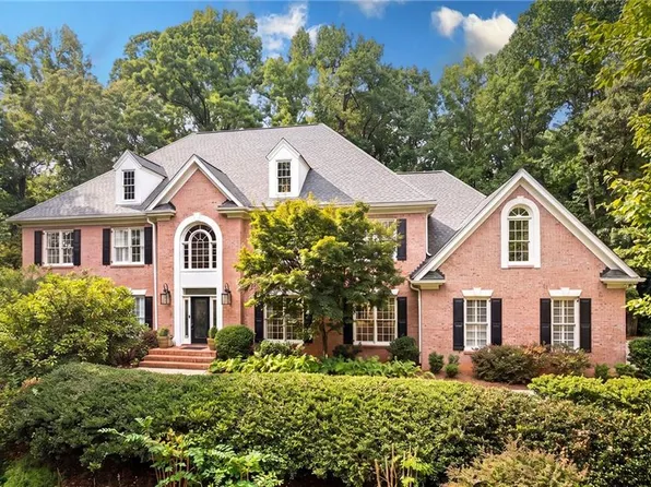 2134 River Cliff Dr, Roswell, GA 30076