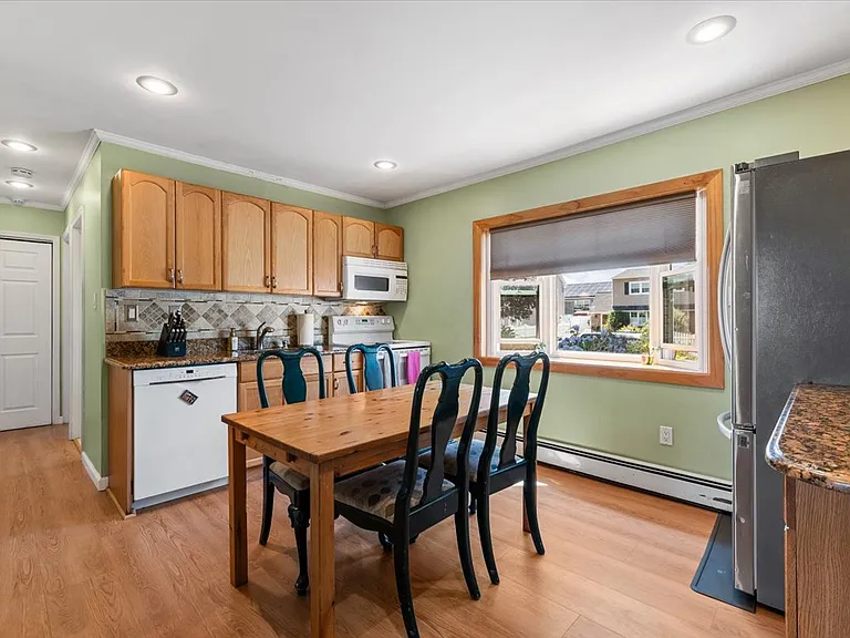 7 Chickadee Ln — Photo 3
