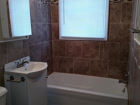 5th image of 1220 Selby Ave APT 301