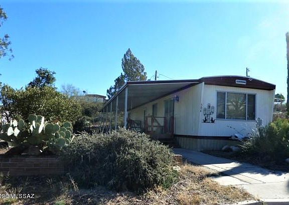 2nd image of 504 E Hillcrest Dr