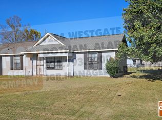 3178 Denton Rd, Dothan, AL 36303